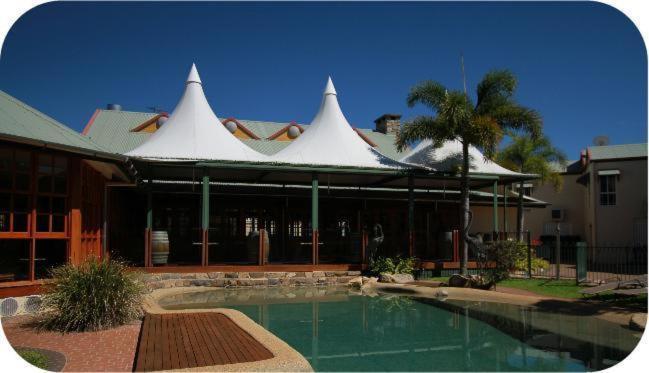 Tinaroo Lake Resort Exteriér fotografie